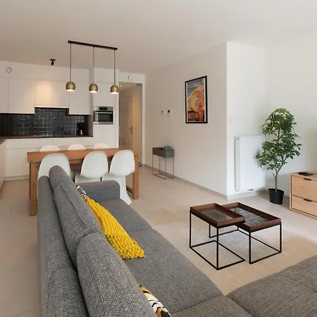 דירה In With Sea Views *