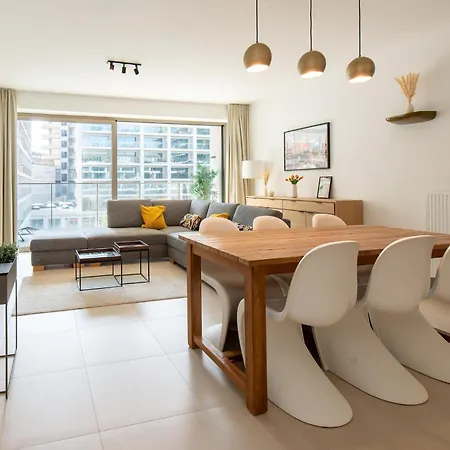 In With Sea Views * אוסטנדה