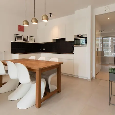דירה In With Sea Views *