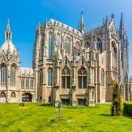 Apartament In With Sea Views *